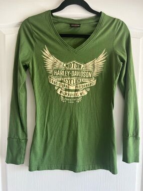 Harley-Davidson Wings Graphic Long Sleeve V-Neck Tee - Sage Green